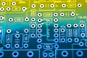 Diseño de circuitos de radiofrecuencia: filtros, amplificadores y osciladores RF